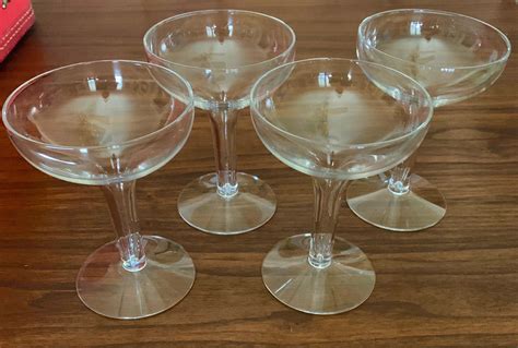 Vintage Set Of 4 Hollow Stem Champagne Glasses Etsy Hollow Stem