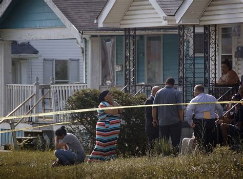 4 Shot Dead In Ohio Home Police Fear Teen Survivor Is Next Target