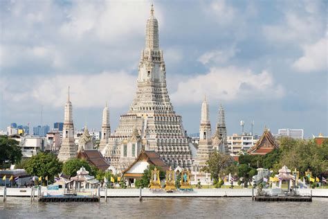 Sightseeing Bangkok Thailand Grand Palace Wat Po Wat Arun