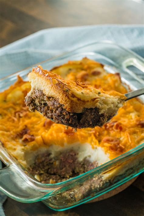Meatloaf tater casserole leftover tot recipe recipes tots allrecipes casseroles vegetable dish main ingredients. Cheesy Loaded Meatloaf Casserole - 12 Tomatoes | Meatloaf casserole, Meatloaf, Baked dishes