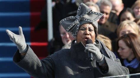 Watch Aretha Franklins Iconic Performance At President Obamas 2009