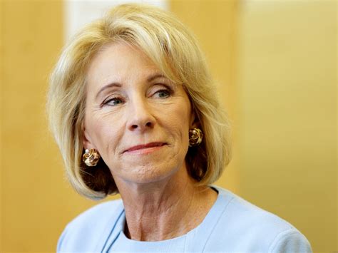 Betsy Devos Owns A Fleet Of 12 Private Jets And 4 Helicopters Business Insider