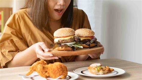 Binge Eating Disorder Learn Ways To Deal With It Healthshots