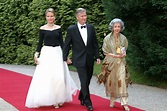 Matilde de Bélgica cumple 42 años | Estilo real, Princesa moderna, Realeza