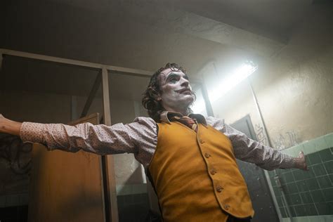 Movie Review Joker 2019 Cinema N Beyond