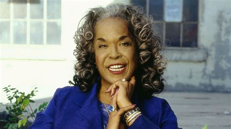Della Reese Touched By An Angel Star And Randb Singer Dies At 86 Nbc News
