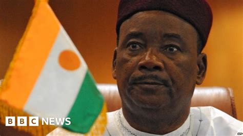 Nigers President Issoufou Wins Landslide Bbc News
