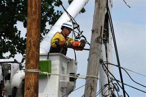 National Grid Making Repairs After Outages In Troy