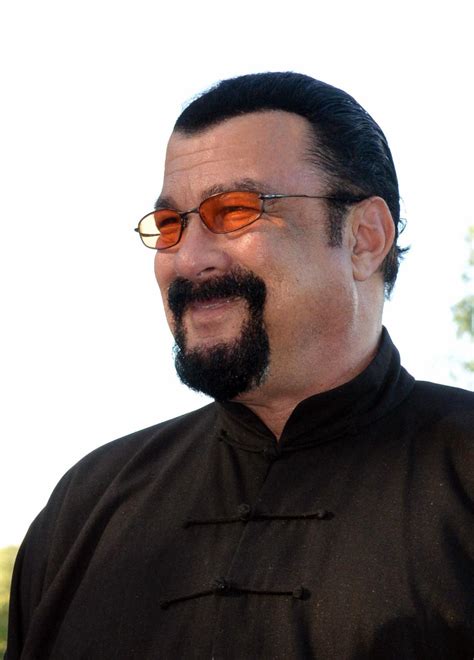 Steven Seagal Slams Disgusting Nfl Protesters