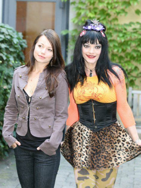 Nina hagen 1982 nunsexmonkrock 09 cosma shiva. Cosma Shiva & Nina Hagen | Nina hagen, Cosma shiva hagen