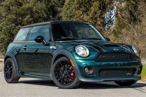 18k Mile 2009 Mini Cooper Jcw 6 Speed For Sale On Bat Auctions Sold