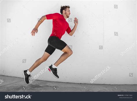 Run Race Athlete Running Man Sprinting Stockfoto 1570817404 Shutterstock