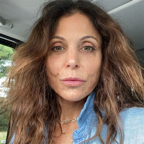 Rhony Alum Bethenny Frankel Posts Makeup Free Selfie And Points Out