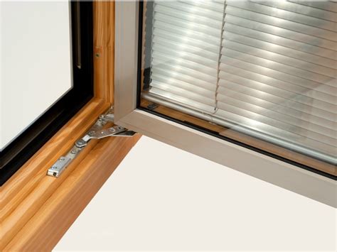 Fenster aus holz kunststoff oder aluminium. Fenster Mit Integrierter Jalousie Kosten : Glasintegrierter Sonnenschutz | Sonnenschutz ...