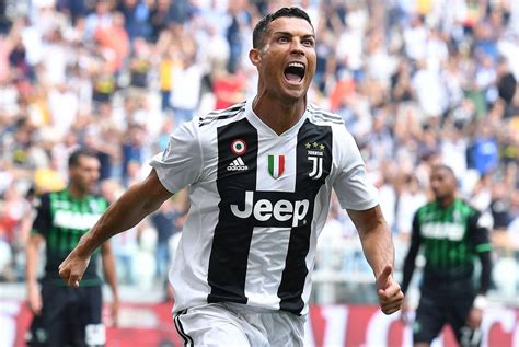 Cristiano Ronaldo Trifft Erstmals Und Verhilft Juve Mit Doppelpack Zum
