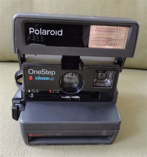 1990s Polaroid One Step Close Up Flash Folding Camera In Working Condition Polaroid One Step