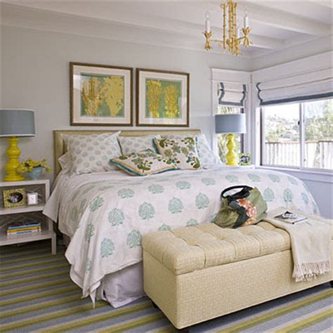 Tara shows us how easy it is to recreate a hampton coastal look in your own home while utilising items you already have around the house. Left Coast Luxe: Jill Johnson's Beach Bungalow in Coastal ...