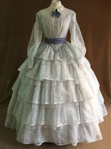 1850s Victorian Day Dress Etsy Vestidos De La época Victoriana
