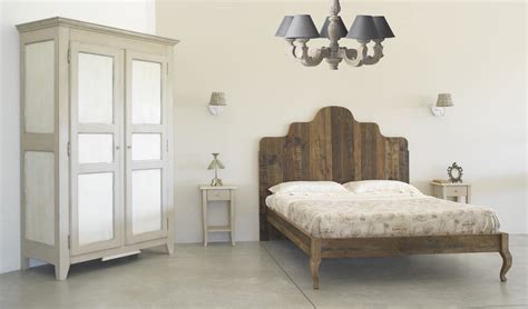 Ideata per un letto matrimoniale, è ideale per un letto largo 140 o 160 cm. La Bottega del Falegname | Letti e Testate Letto