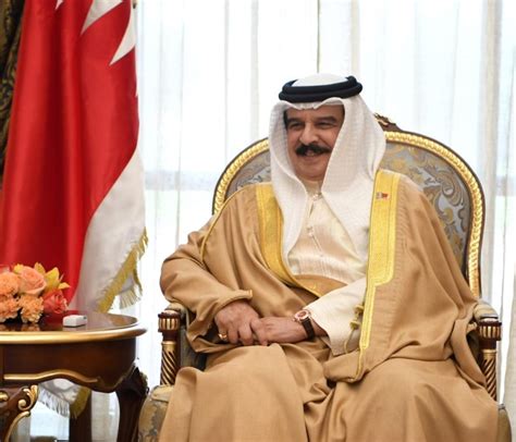 الملك إنجازات متواصلة تحققها البحرين في مختلف مجالات العمل الوطني صحيفة الوطن