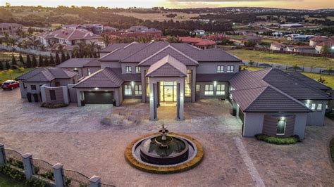 5 Bedroom House For Sale in Mooikloof Heights | RE/MAX™ of Southern Africa