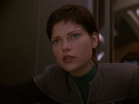 Star Trek Deep Space Nine 713 Field Of Fire Nicole Deboer As Ezri Dax Star Trek Ds9 Star