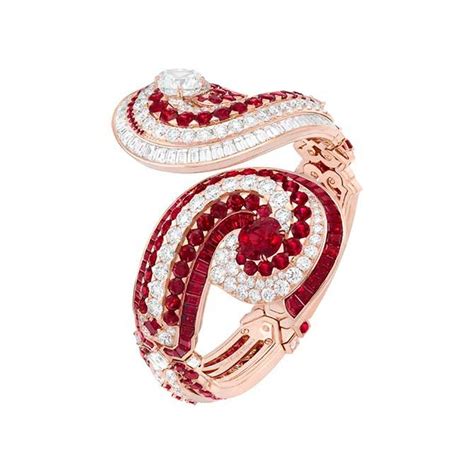 Heres What Van Cleef And Arpels New Ruby Collection Looks Like Van
