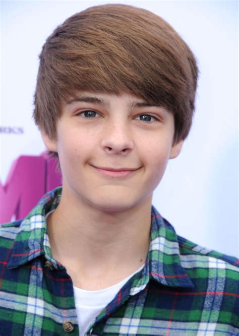 Corey Fogelmanis New Hair Girl Meets World Star Ditches His Signature Swoop Twist Girl
