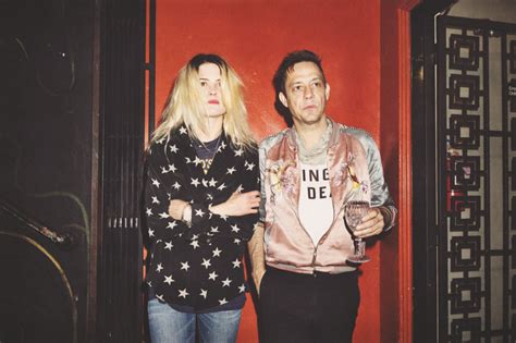 Preview The Kills — Foxes Magazine