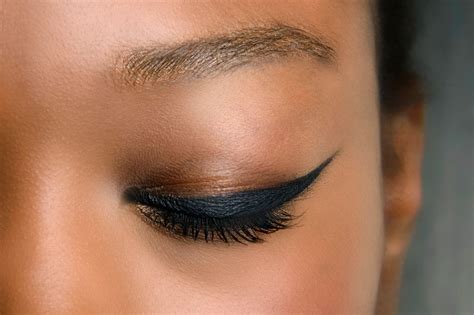 Liquid Eyeliner Tips Tricks And Hacks
