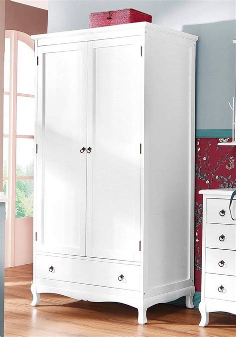 Mit seinen handbemalten oberflächen passt sich der kleiderschrank am besten dem modernen. Home affaire Garderobenschrank »Roman« | Garderobe schrank ...
