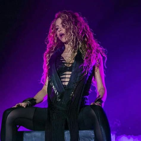 Shakira No Evento Rakuten Optimism 2018 07 09 18 Rakutenoptimism2018 Shakira Hips Wedding