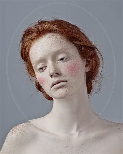 Between Innocence and Surrealism with Kristina Varaksina Fotografía de retratos Retratos