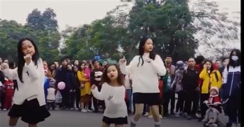 Quán karaoke sunny (tp vĩnh yên, vĩnh phúc). Vợ trẻ cầm gậy sắt dạy chồng, video clip lan truyền mạnh ...