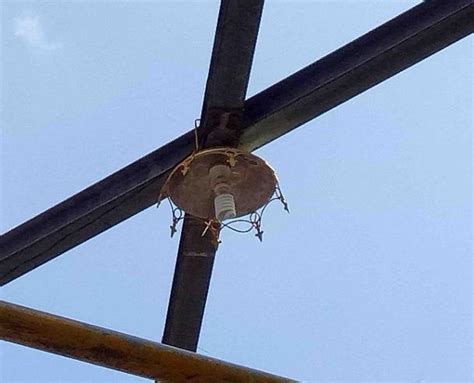 Jenis lampu ini sebenarnya merupakan lampu filamen yang sudah berhasil dikembangkan menjadi lebih terang. MENGENAL PERENCANAAN KONSTRUKSI JEMBATAN