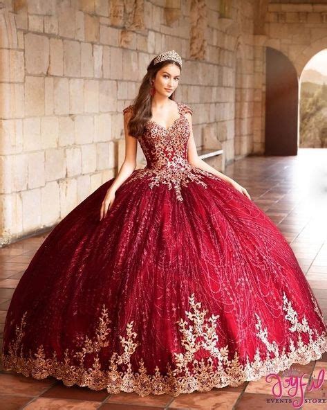 Pin De Marina Gomez En Quinceañeras En 2020 Vestidos De Quinceañera