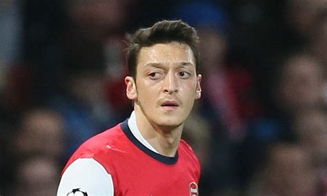Under Fire Arsenal Star Mesut Ozil Gets The Backing Of German Coach
