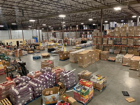 Roadrunner food bank, provides cold storage services as well as dry storage in a 133,300 square foot warehouse at our location in albuquerque. Food Banks Short On Canned Goods | KUNM