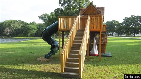 When you were picturing your ideal treehouse before you started your routine, did you have a slightly more have you actually been scrolling through this list thinking about how much you'd love to build a more dwelling style treehouse but you're not totally. Tree House Stairs - The 4 Kids