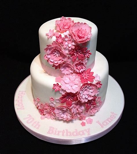 We'll craft a cake that's sure to be a hit at any event. Flower Cakes - Decoration Ideas | Little Birthday Cakes