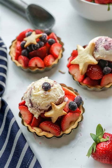 Mini Strawberry Pies Easy Summer Dessert A Lily Love Affair