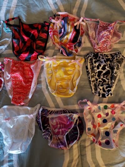 Satin string bikini höschen Erotik und Porno Fotos
