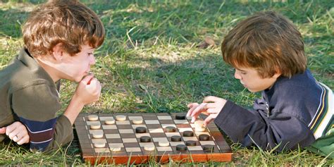 This makes it different from the other entries in apart from the standard play (also known as straight play), there is also a system entry. 5 Reasons to Play Checkers With Your Children - The Live ...