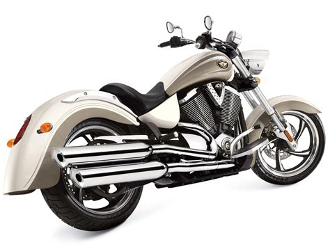 Victory Kingpin 2011 Motorcycle Insurance Info Pictures Specs