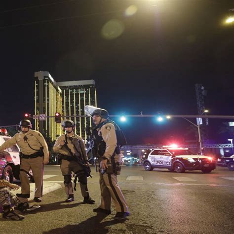 Twenty Dead 100 Injured At Route 91 Harvest Festival Shooting In Las Vegas Gigwise