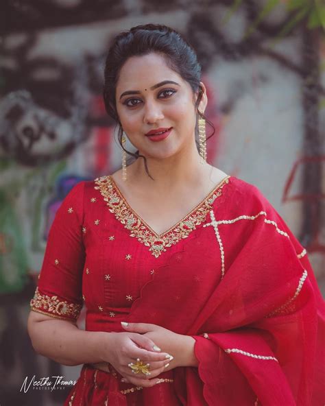 actress mia george latest red outfit goes viral in pictures mia george സെൽഫ് ലവ്‌ വിത്ത്