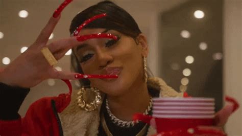 Red Solo Cups Gif By Saweetie Find Share On Giphy