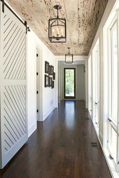 Wonderful Farmhouse Hallway Design Ideas To Revitalize Your Home
