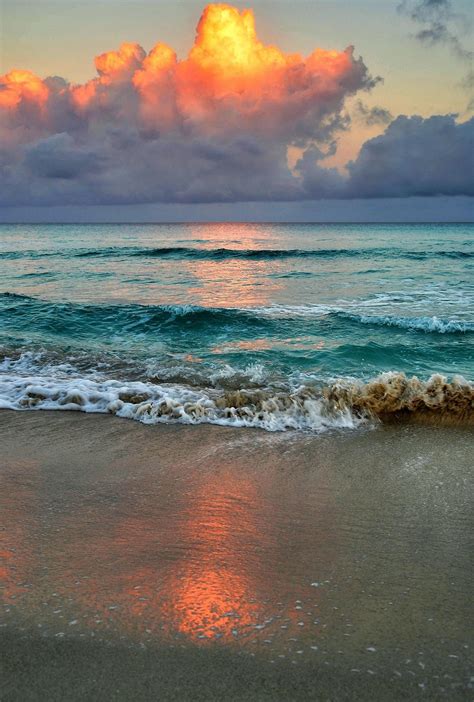 Early Morning On Varadero Beach 3 Varadero Beach Ocean Wallpaper