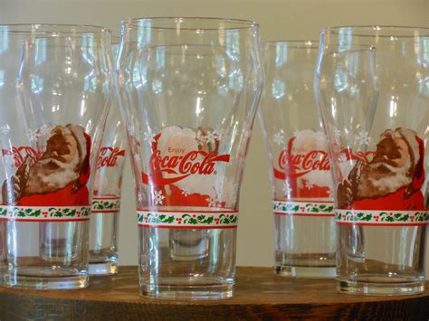 Six Ounce Coca Cola Santa Claus Christmas Drinking Glasses